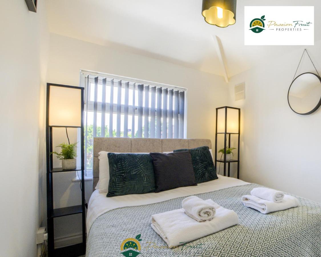 3 Bedroom Coventry House By Passionfruitproperties With Free Wi-Fi, Large Garden And Driveway - 52Nrc Buitenkant foto
