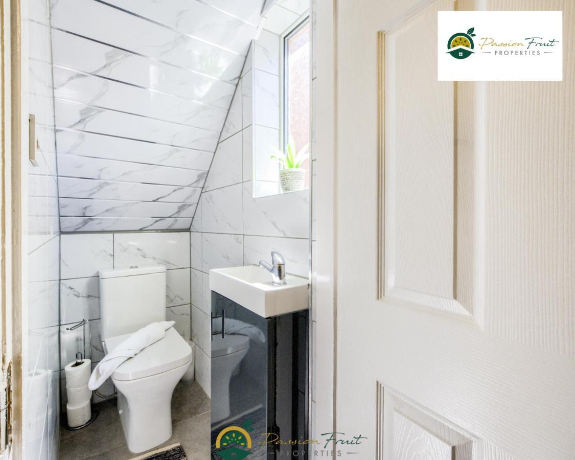 3 Bedroom Coventry House By Passionfruitproperties With Free Wi-Fi, Large Garden And Driveway - 52Nrc Buitenkant foto